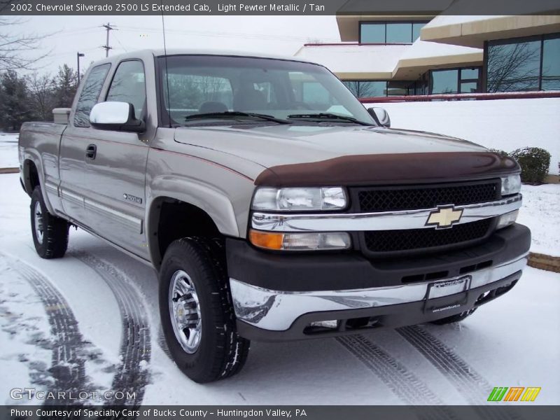 Light Pewter Metallic / Tan 2002 Chevrolet Silverado 2500 LS Extended Cab