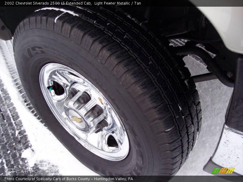 Light Pewter Metallic / Tan 2002 Chevrolet Silverado 2500 LS Extended Cab