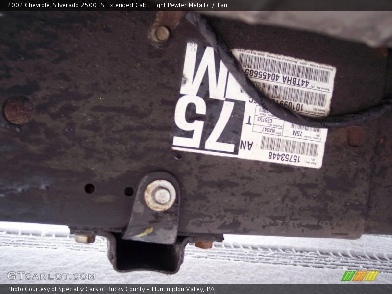 Light Pewter Metallic / Tan 2002 Chevrolet Silverado 2500 LS Extended Cab