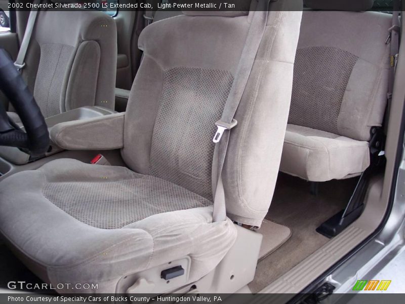 Light Pewter Metallic / Tan 2002 Chevrolet Silverado 2500 LS Extended Cab