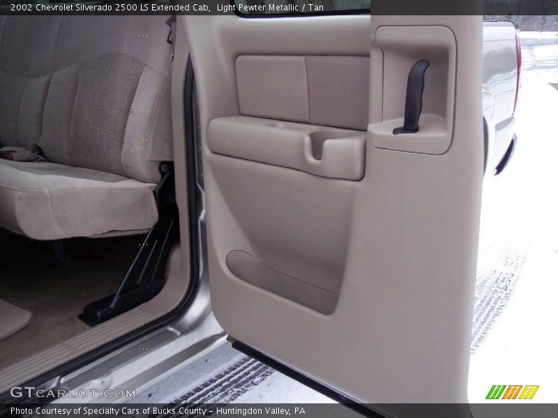 Light Pewter Metallic / Tan 2002 Chevrolet Silverado 2500 LS Extended Cab