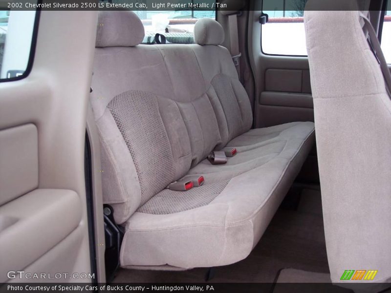 Light Pewter Metallic / Tan 2002 Chevrolet Silverado 2500 LS Extended Cab