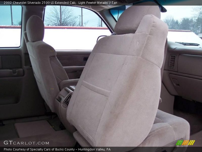 Light Pewter Metallic / Tan 2002 Chevrolet Silverado 2500 LS Extended Cab