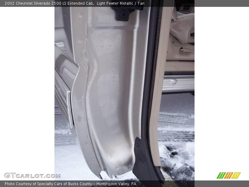 Light Pewter Metallic / Tan 2002 Chevrolet Silverado 2500 LS Extended Cab