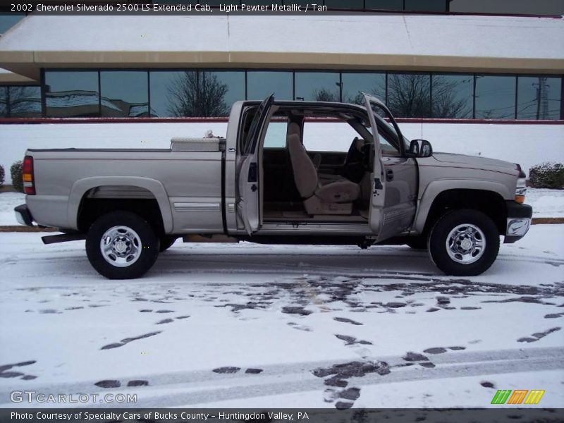 Light Pewter Metallic / Tan 2002 Chevrolet Silverado 2500 LS Extended Cab