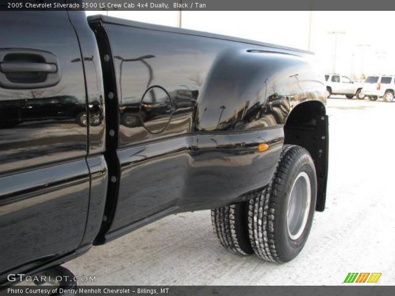Black / Tan 2005 Chevrolet Silverado 3500 LS Crew Cab 4x4 Dually