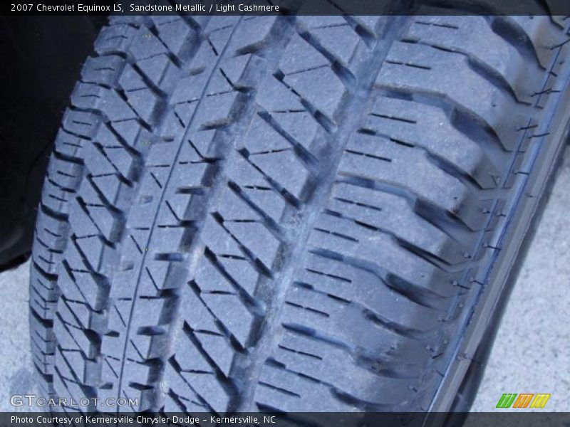 Sandstone Metallic / Light Cashmere 2007 Chevrolet Equinox LS