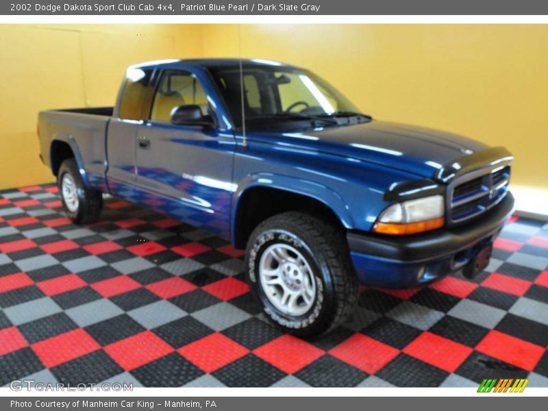 Patriot Blue Pearl / Dark Slate Gray 2002 Dodge Dakota Sport Club Cab 4x4
