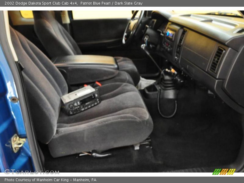 Patriot Blue Pearl / Dark Slate Gray 2002 Dodge Dakota Sport Club Cab 4x4