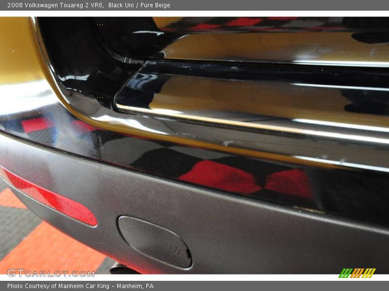 Black Uni / Pure Beige 2008 Volkswagen Touareg 2 VR6