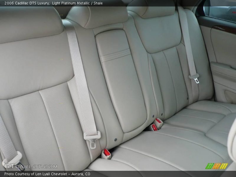 Light Platinum Metallic / Shale 2006 Cadillac DTS Luxury