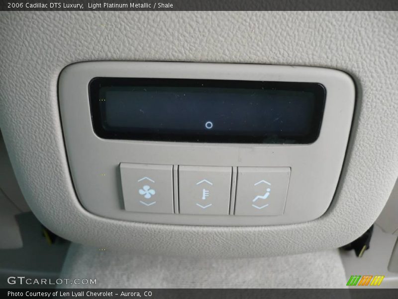 Light Platinum Metallic / Shale 2006 Cadillac DTS Luxury