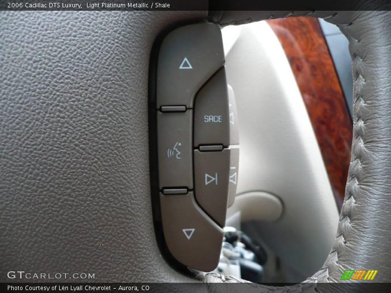 Light Platinum Metallic / Shale 2006 Cadillac DTS Luxury