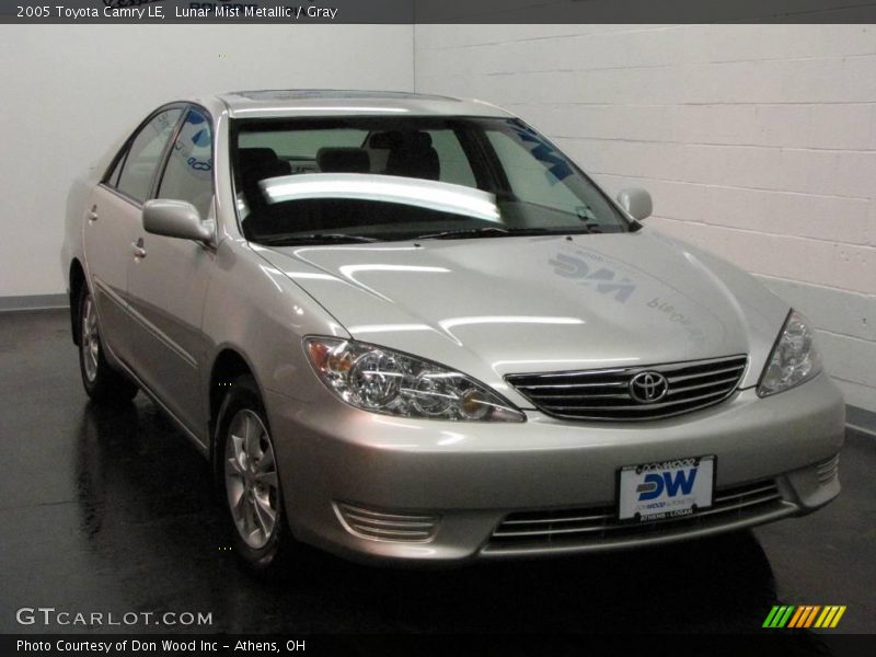 Lunar Mist Metallic / Gray 2005 Toyota Camry LE