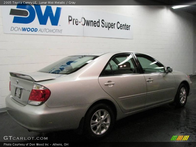Lunar Mist Metallic / Gray 2005 Toyota Camry LE