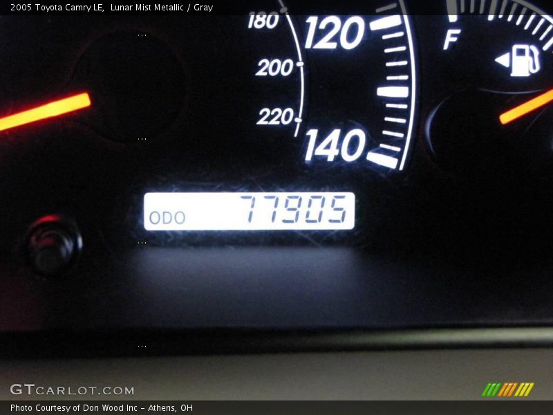 Lunar Mist Metallic / Gray 2005 Toyota Camry LE