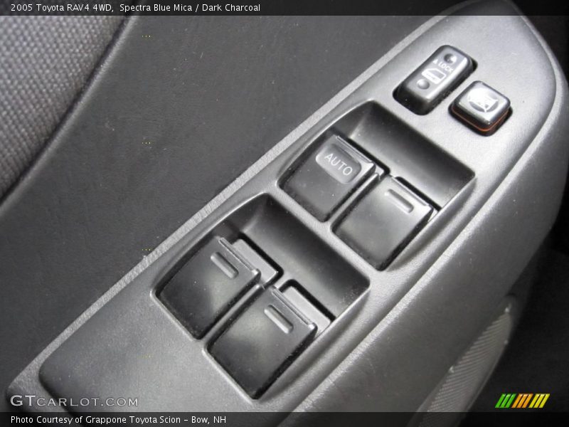 Spectra Blue Mica / Dark Charcoal 2005 Toyota RAV4 4WD