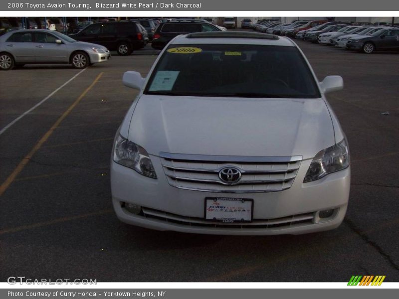 Blizzard White Pearl / Dark Charcoal 2006 Toyota Avalon Touring