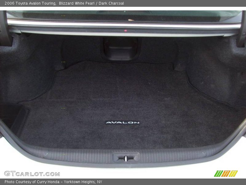 Blizzard White Pearl / Dark Charcoal 2006 Toyota Avalon Touring