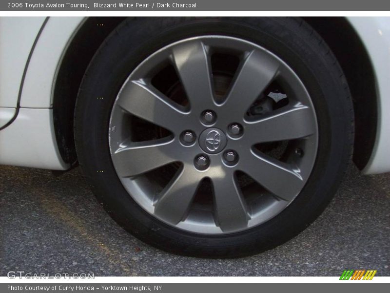 Blizzard White Pearl / Dark Charcoal 2006 Toyota Avalon Touring