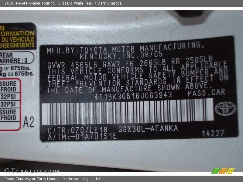 Blizzard White Pearl / Dark Charcoal 2006 Toyota Avalon Touring