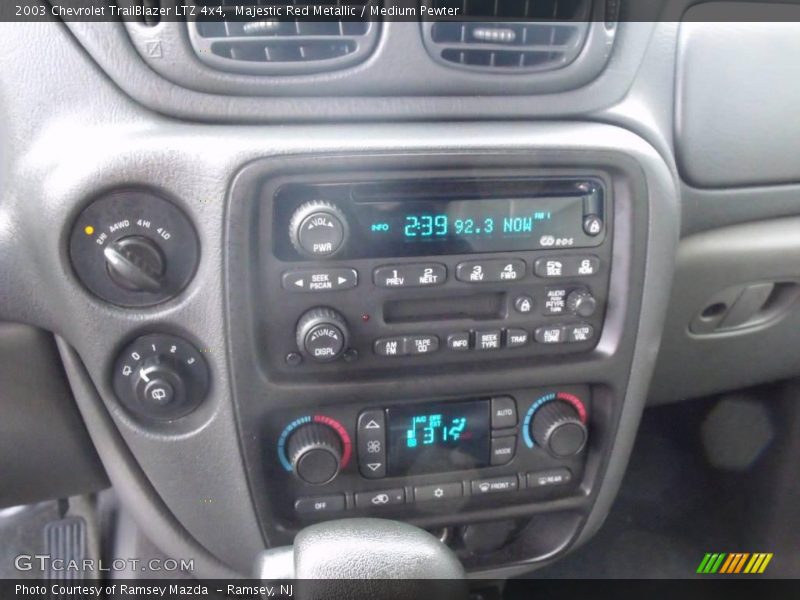 Majestic Red Metallic / Medium Pewter 2003 Chevrolet TrailBlazer LTZ 4x4