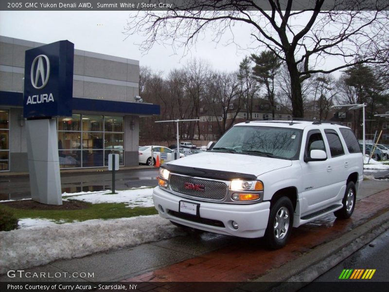 Summit White / Stone Gray 2005 GMC Yukon Denali AWD