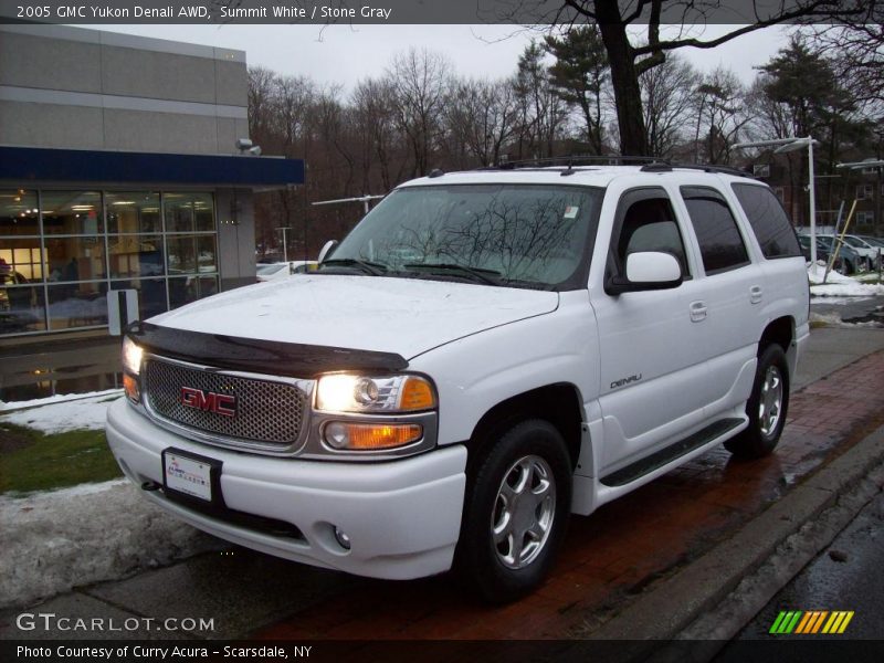 Summit White / Stone Gray 2005 GMC Yukon Denali AWD