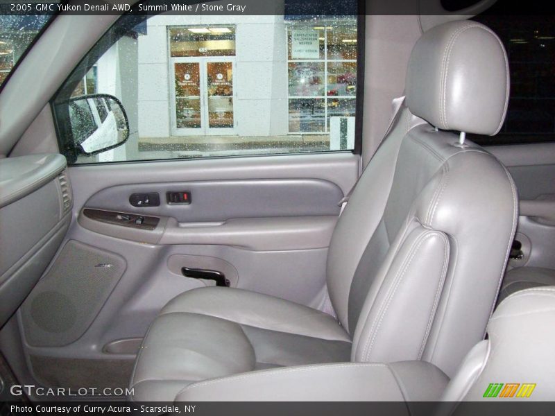 Summit White / Stone Gray 2005 GMC Yukon Denali AWD