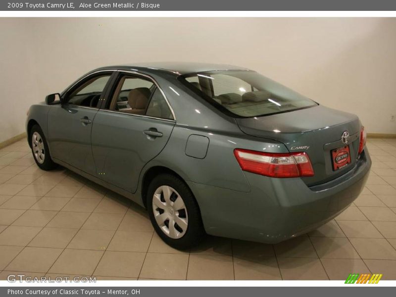 Aloe Green Metallic / Bisque 2009 Toyota Camry LE
