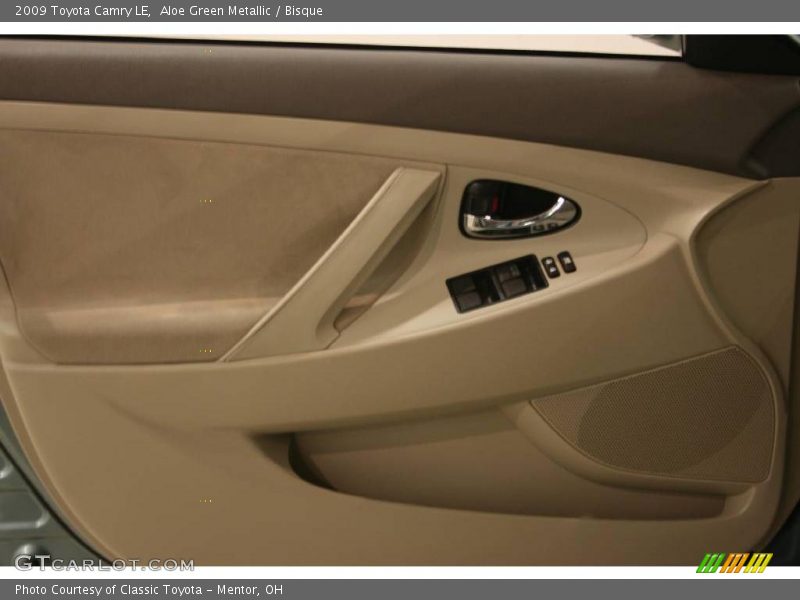 Aloe Green Metallic / Bisque 2009 Toyota Camry LE