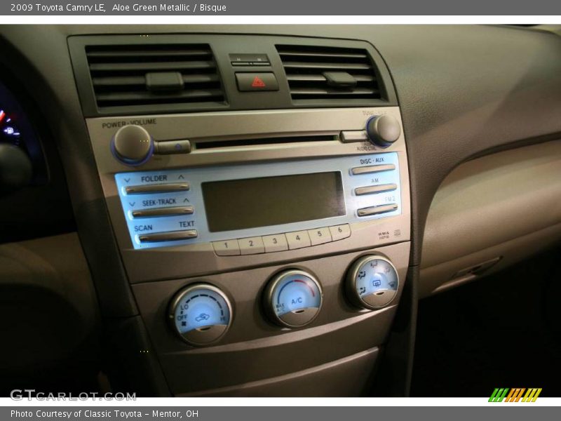 Aloe Green Metallic / Bisque 2009 Toyota Camry LE