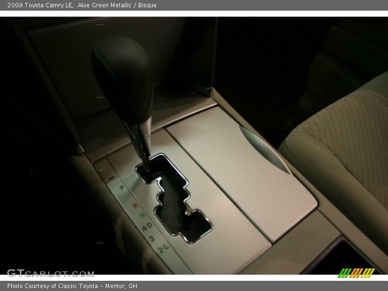 Aloe Green Metallic / Bisque 2009 Toyota Camry LE
