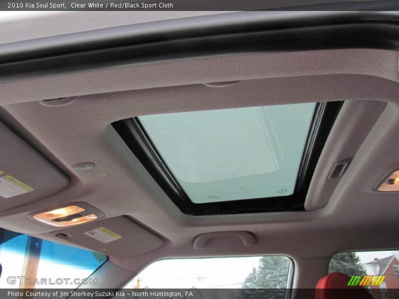 Clear White / Red/Black Sport Cloth 2010 Kia Soul Sport