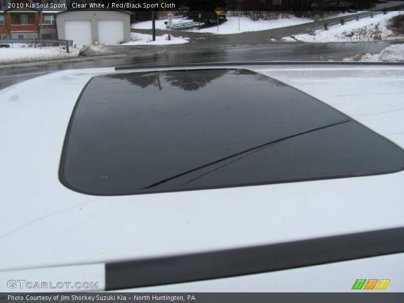 Clear White / Red/Black Sport Cloth 2010 Kia Soul Sport