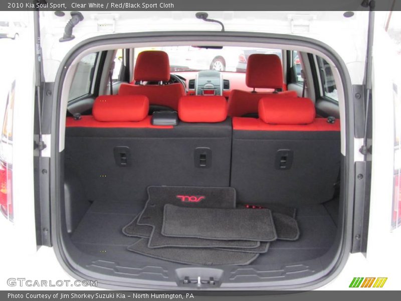 Clear White / Red/Black Sport Cloth 2010 Kia Soul Sport