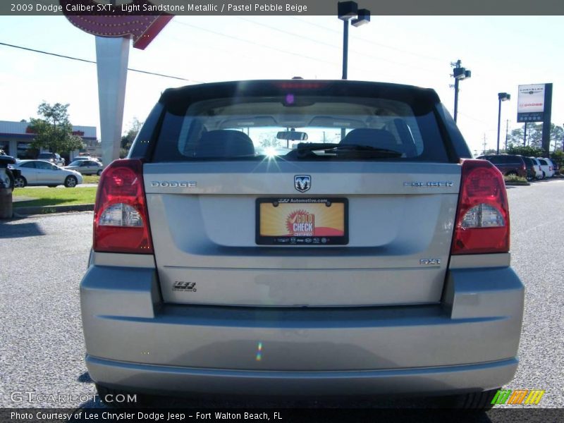 Light Sandstone Metallic / Pastel Pebble Beige 2009 Dodge Caliber SXT