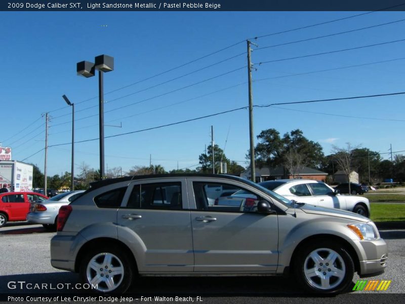 Light Sandstone Metallic / Pastel Pebble Beige 2009 Dodge Caliber SXT