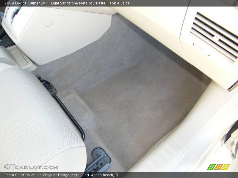 Light Sandstone Metallic / Pastel Pebble Beige 2009 Dodge Caliber SXT