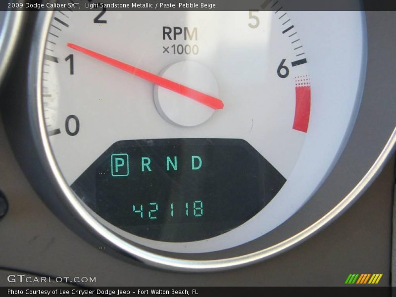 Light Sandstone Metallic / Pastel Pebble Beige 2009 Dodge Caliber SXT