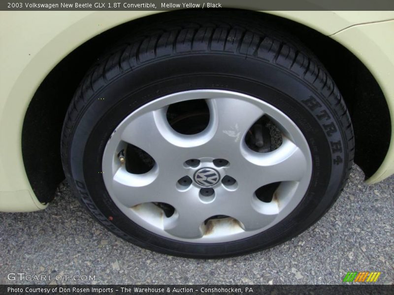 Mellow Yellow / Black 2003 Volkswagen New Beetle GLX 1.8T Convertible