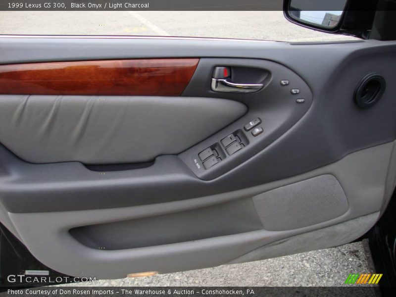 Black Onyx / Light Charcoal 1999 Lexus GS 300