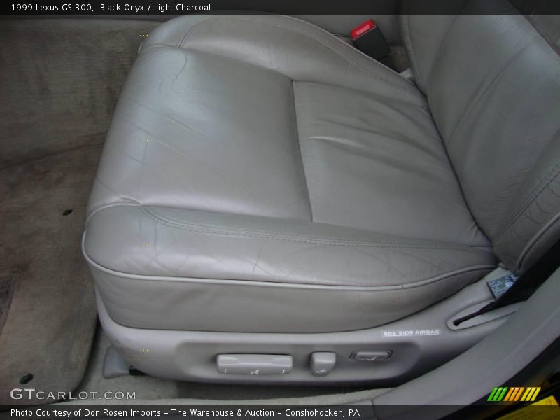 Black Onyx / Light Charcoal 1999 Lexus GS 300