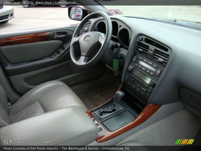 Black Onyx / Light Charcoal 1999 Lexus GS 300