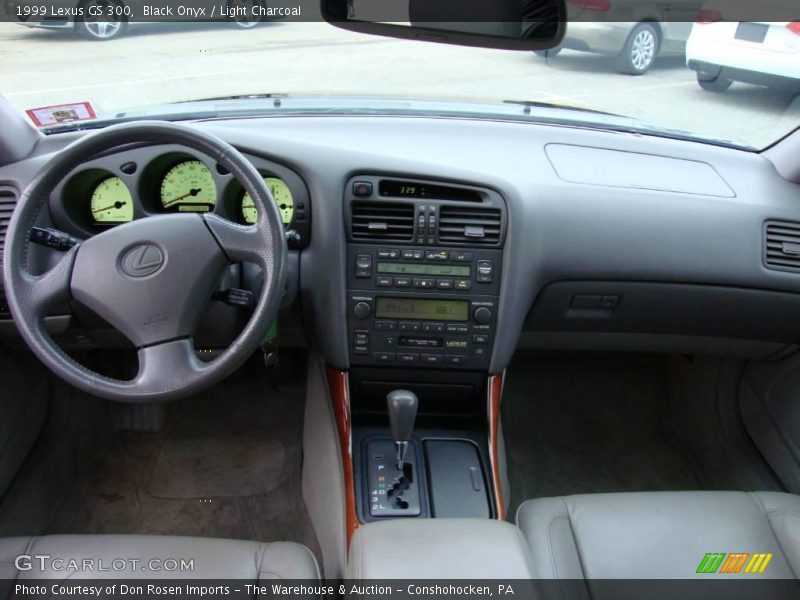 Black Onyx / Light Charcoal 1999 Lexus GS 300