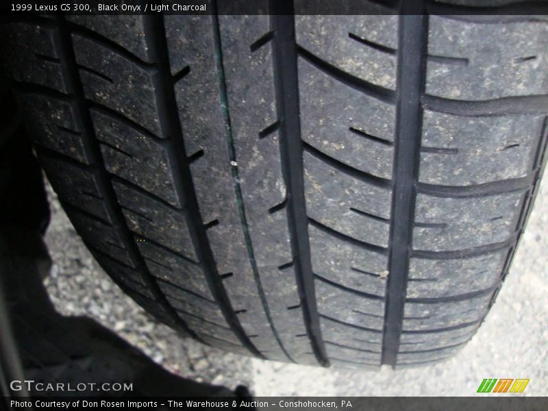 Black Onyx / Light Charcoal 1999 Lexus GS 300