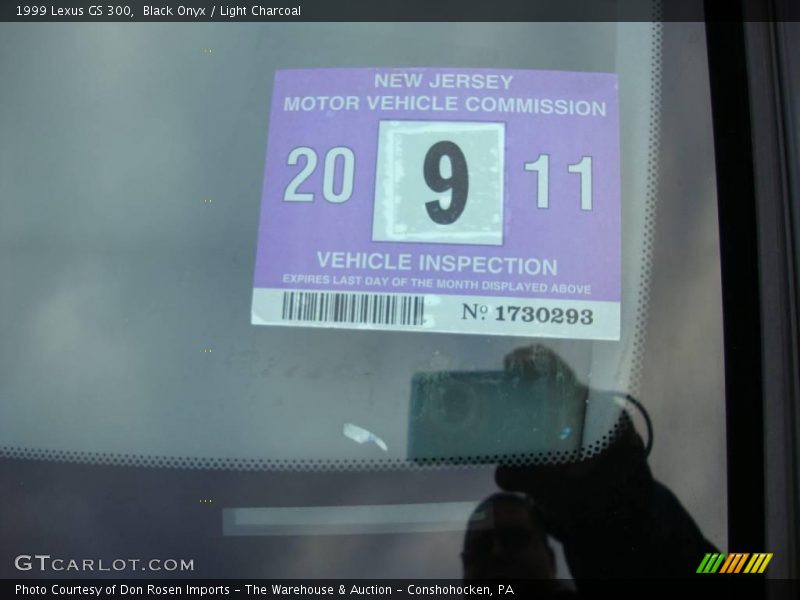 Black Onyx / Light Charcoal 1999 Lexus GS 300