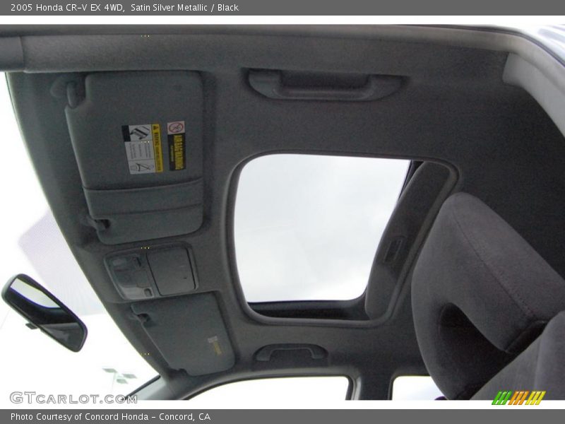 Satin Silver Metallic / Black 2005 Honda CR-V EX 4WD