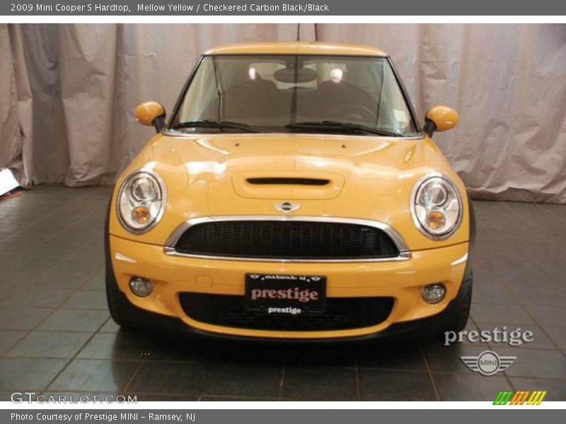 Mellow Yellow / Checkered Carbon Black/Black 2009 Mini Cooper S Hardtop