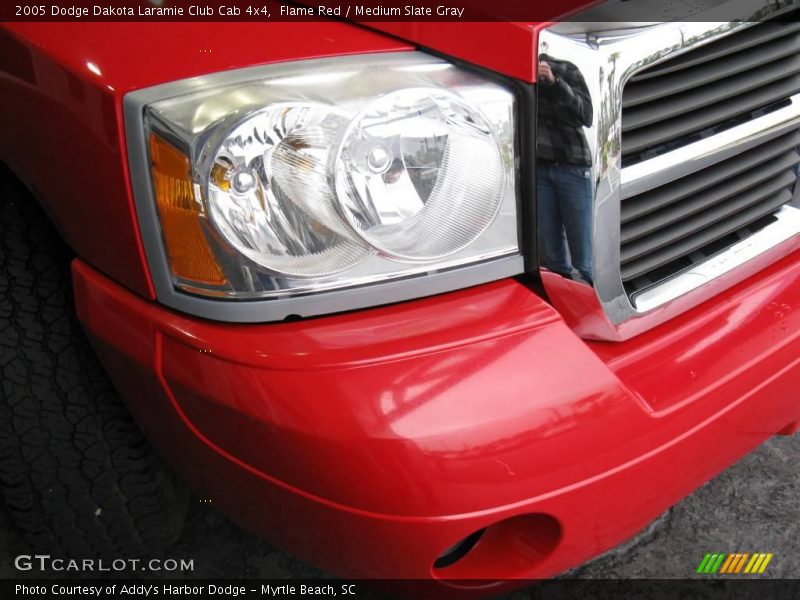 Flame Red / Medium Slate Gray 2005 Dodge Dakota Laramie Club Cab 4x4